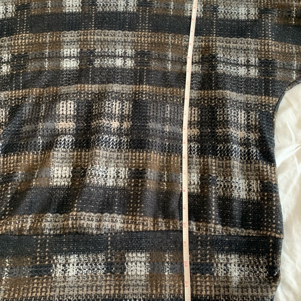 Perfect Neutral Top - Picture 5 of 14